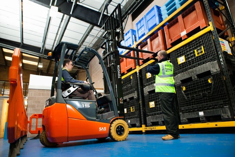 Forklift Handling